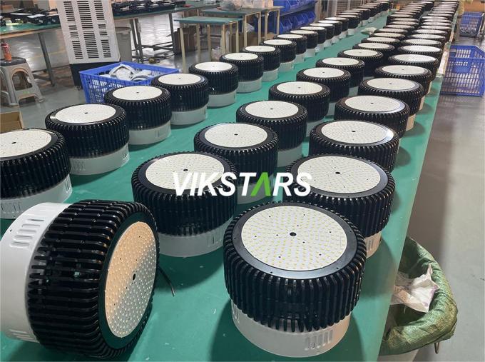 100W 150W 200W 250W อลูมิเนียมฟิน LED ไฟสูงสําหรับการส่องแสงพาณิชย์ 9