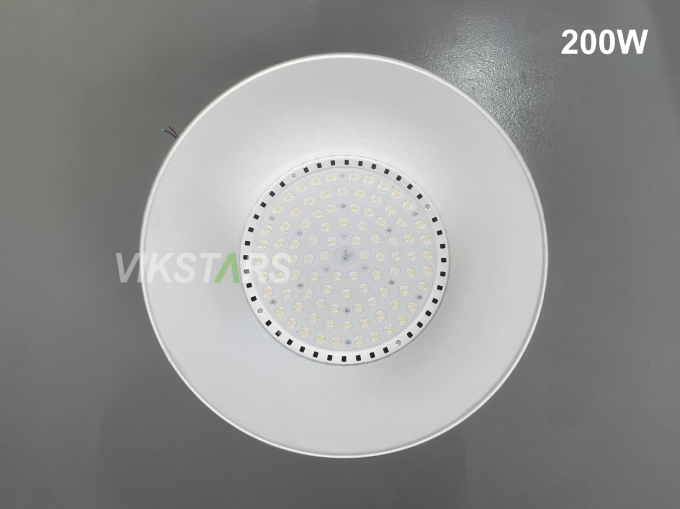 100W 150W 200W 300W ราคาถูก UFO ไฟสว่างสูงสําหรับโรงงานเก็บของภายใน 2