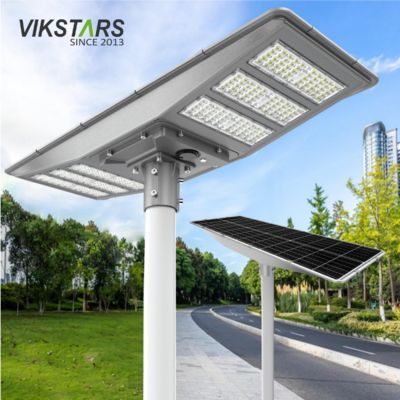 ซื้อ โคมไฟถนนพลังงานแสงอาทิตย์แบบสองทิศทางใหม่ IP66 ไฟสวน LED พลังงานแสงอาทิตย์ 600W 900W ไฟภูมิทัศน์พลังงานแสงอาทิตย์แบบ All in One การผลิตออนไลน์