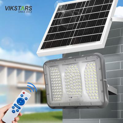 ซื้อ ไฟสปอร์ตไลท์โซลาร์เซลล์ขายดี 100W 200W 300W 400W พร้อมเลนส์ PC ไฟส่องสว่างกลางแจ้งสำหรับชนบท กันน้ำ IP65 ไฟสวนพลังงานแสงอาทิตย์ การผลิตออนไลน์