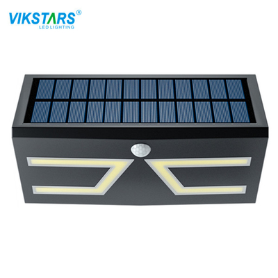 ซื้อ ลานโคมไฟพลังงานแสงอาทิตย์โคมไฟกลางแจ้งซัง LED 120lm / W ประสิทธิภาพ การผลิตออนไลน์