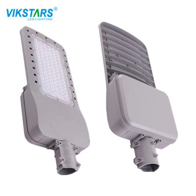 ROHS 100W ไฟถนน LED พร้อมแผงโซลาร์เซลล์ 18V / 120W สำหรับการตั้งแคมป์ Garden Yard
