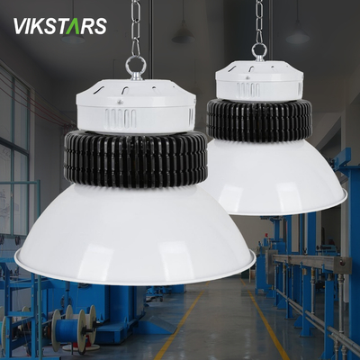 150W 200W LED High Bay Lamp ปีกขาว ติดแสงอุตสาหกรรมสําหรับแสง Natatorium ในภายใน